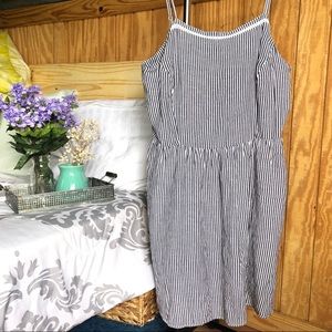 Old Navy Pinstriped Lightweight Knee Length Dress